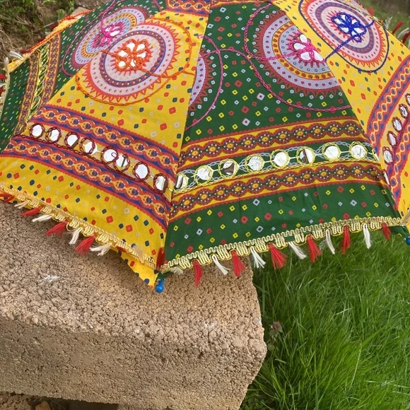 Festival Sun Shade // Colorful Embroidered Parasol - Picture 3 of 5